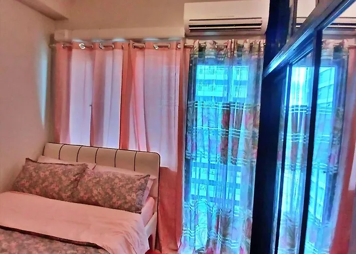 Blush & Glam At Smdc Fame Residences Tower 3 Apartment