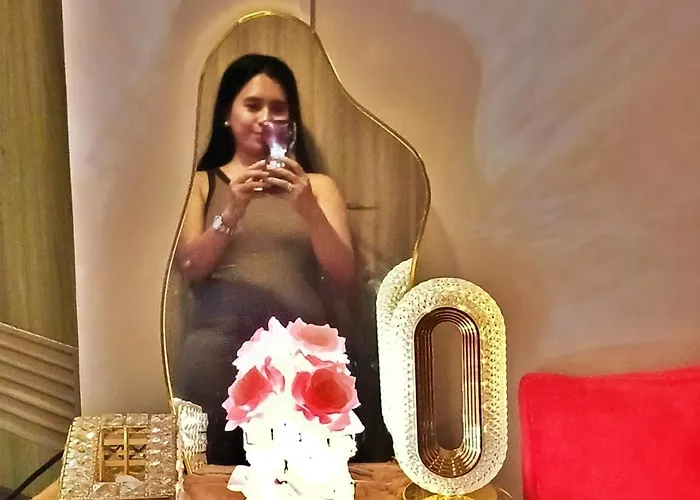 Blush & Glam At Smdc Fame Residences Tower 3 *